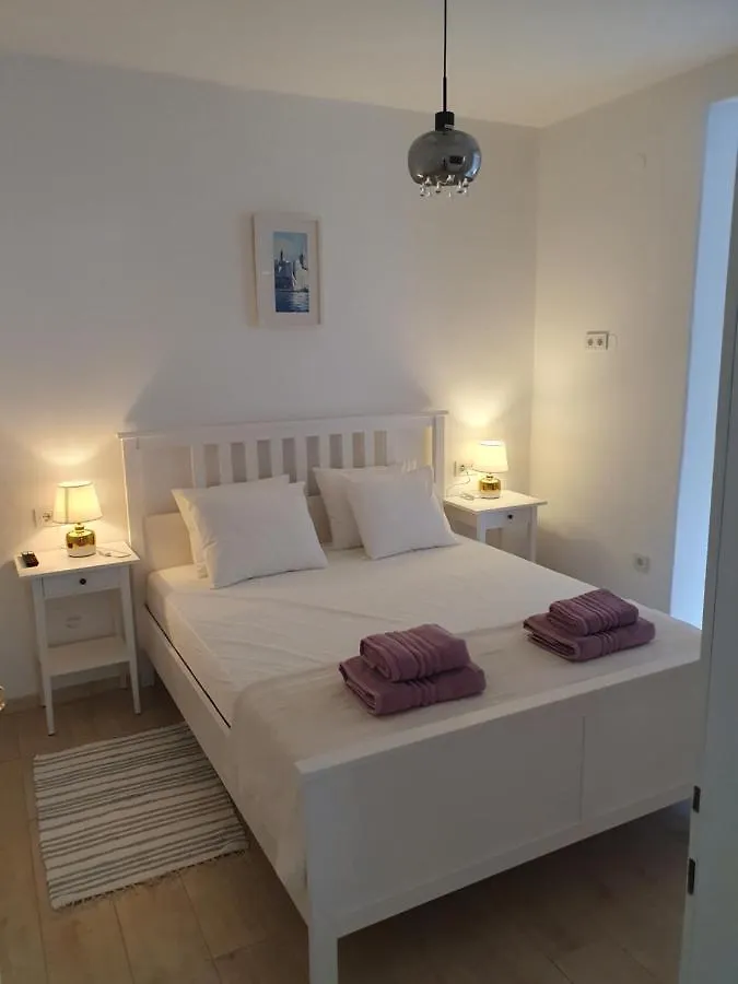 Apartment Nina Rab Town