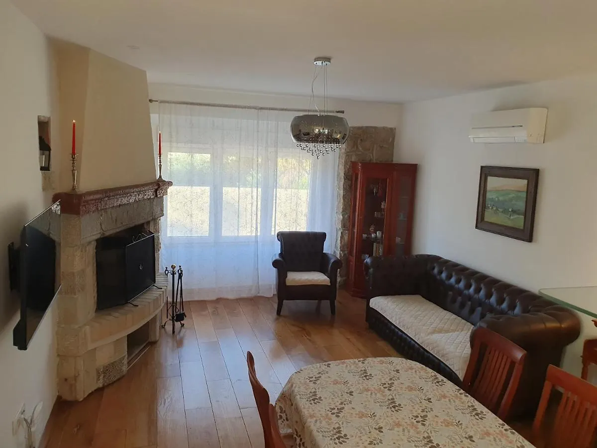 Apartment Nina 라브